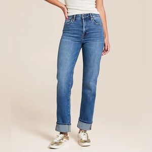 Hidden Tracey Cropped Straight Stretch Cuffed Jean
Color: Davenport Size: 30/28